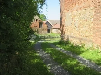 1/4 rodinného domu a pozemků v obci Chlístovice, okr. Kutná Hora