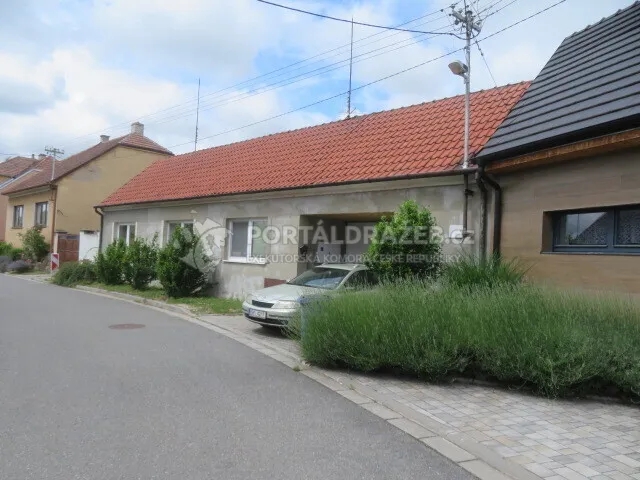 Dražba podílu id. 1/12 na RD se zahradou v obci Vracov, okres Hodonín
