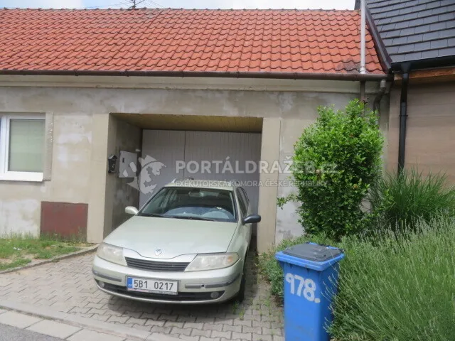 Dražba podílu id. 1/12 na RD se zahradou v obci Vracov, okres Hodonín