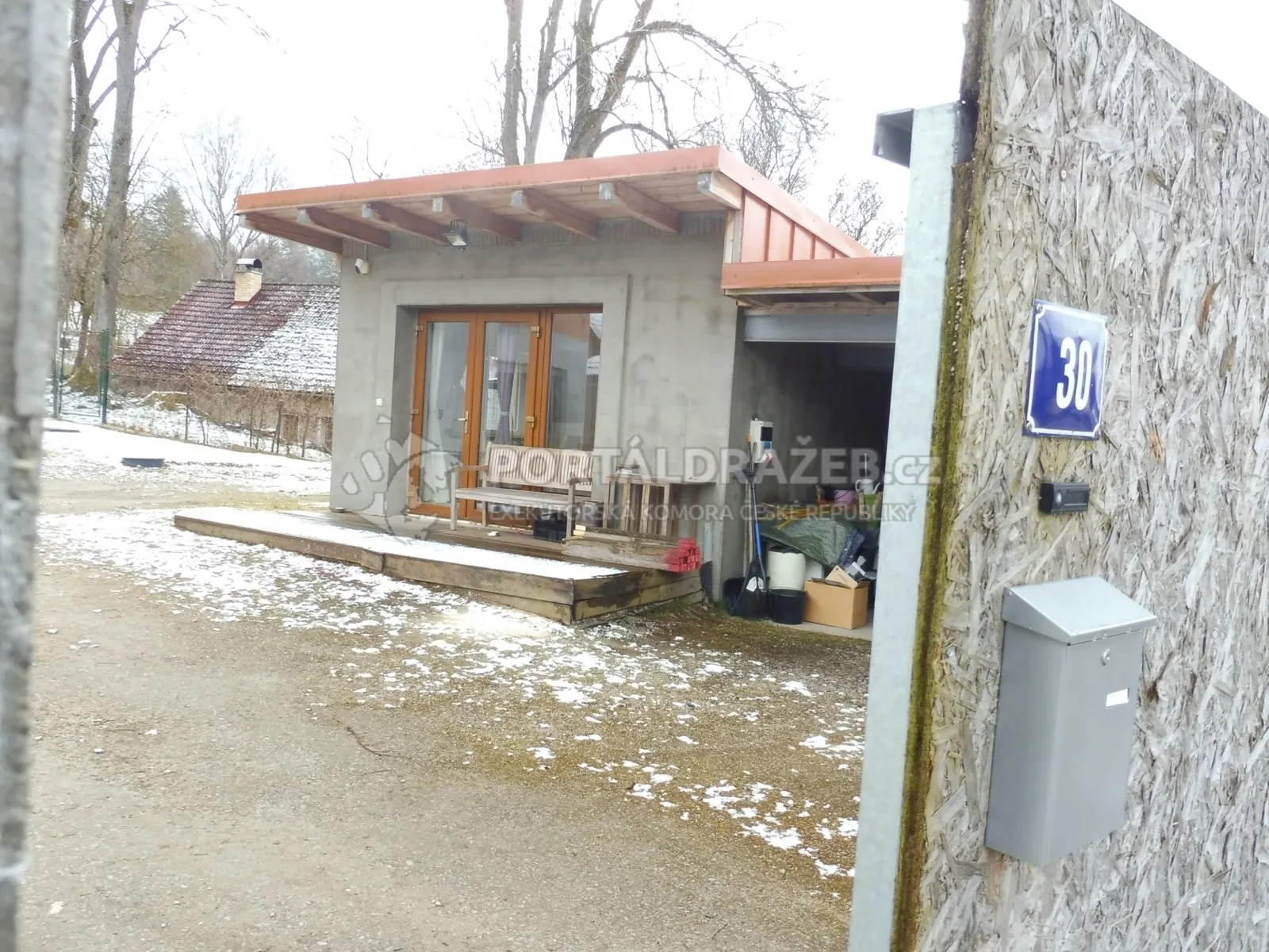 Rodinný dům se zahradou, obec Číměř
