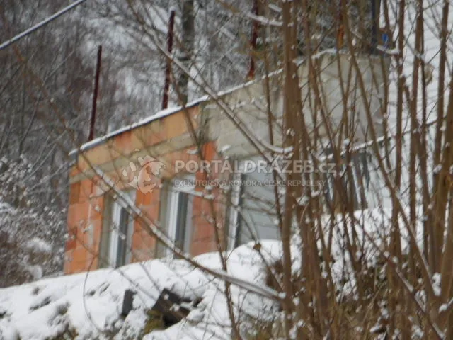 Rodinný dům s pozemky v obci Nejdek, Karlovy Vary