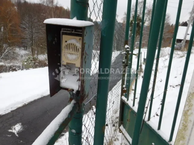 Rodinný dům s pozemky v obci Nejdek, Karlovy Vary