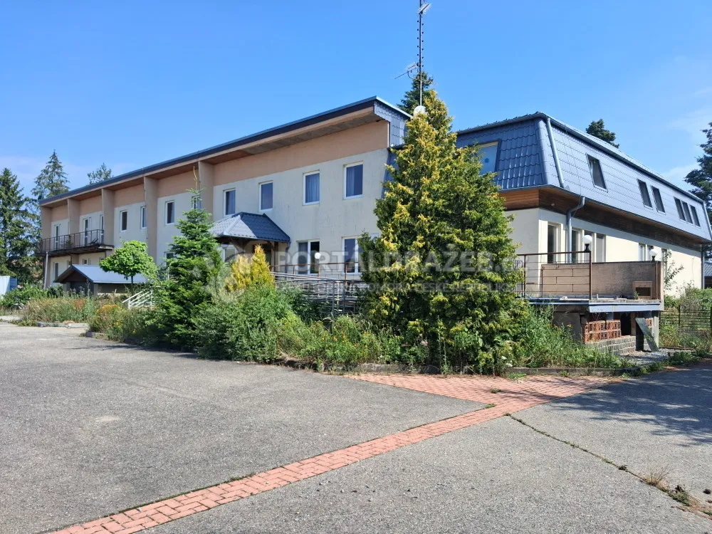 Komerční objekt s pozemky Podomí, okr, Vyškov