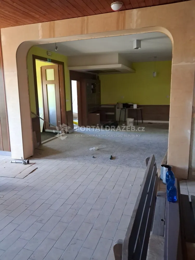 Komerční objekt s pozemky Podomí, okr, Vyškov