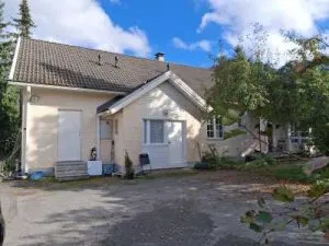 Ulosmitattu omakotitalokiinteistö Helsingin Tapaninvainiossa