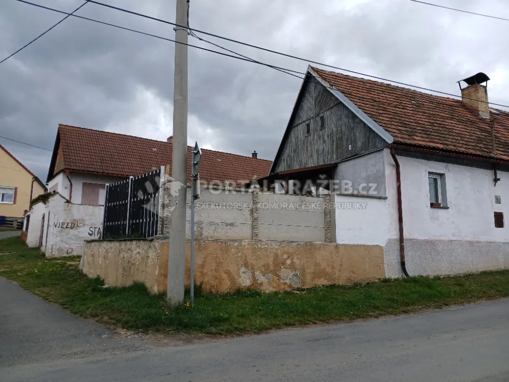 Rodinný dům v obci Ptenín - 2. kolo