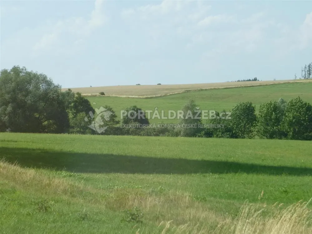 Podíl na pozemcích v k.ú. Brodek u Konice, okr. Prostějov a k.ú. Křenov, okr. Svitavy
