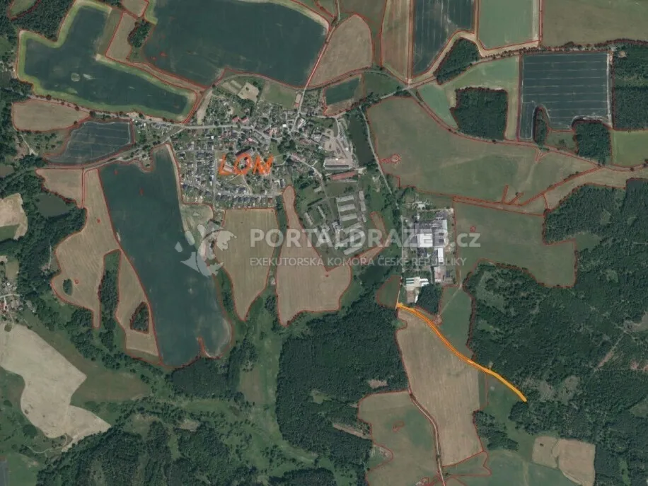 Pozemek o velikosti 3739m2, Lom u Tachova