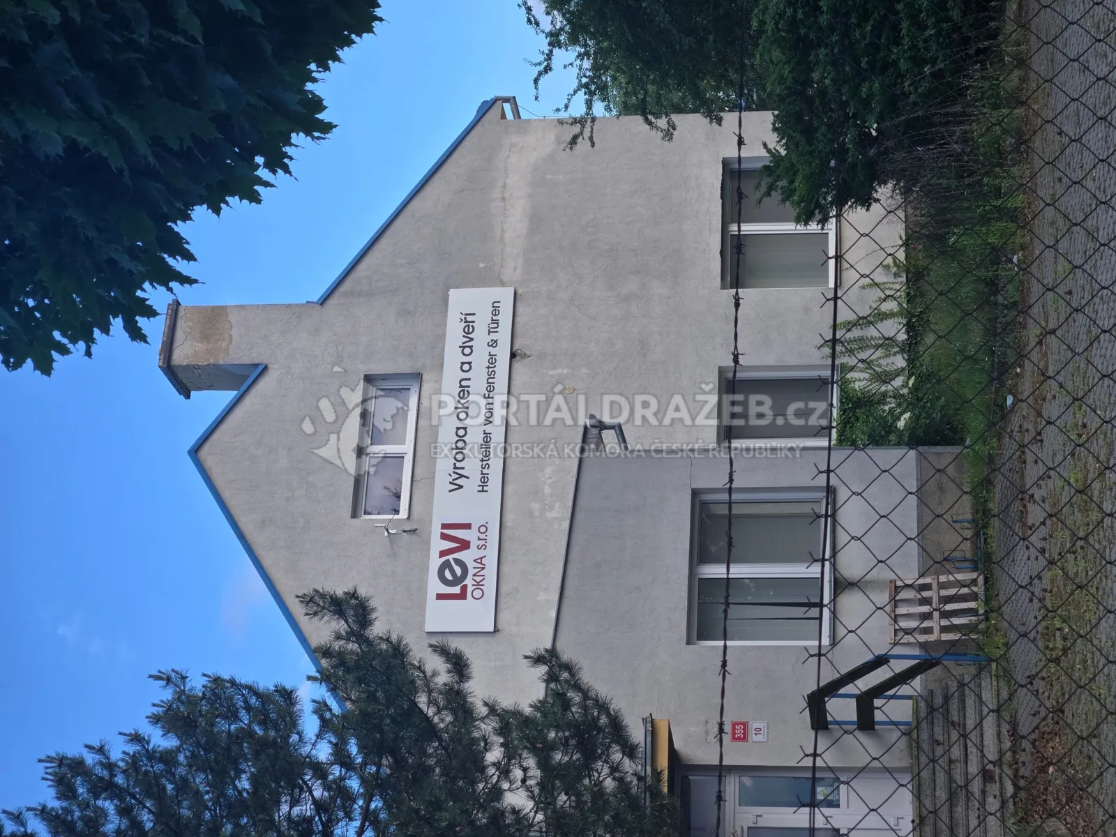 Průmyslový areál ve Znojmu - Oblekovicích