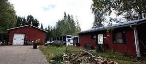 Ulosmitattu kiinteistö teollisuushallilla ja toimistorakennuksella Valkealassa Kouvolassa