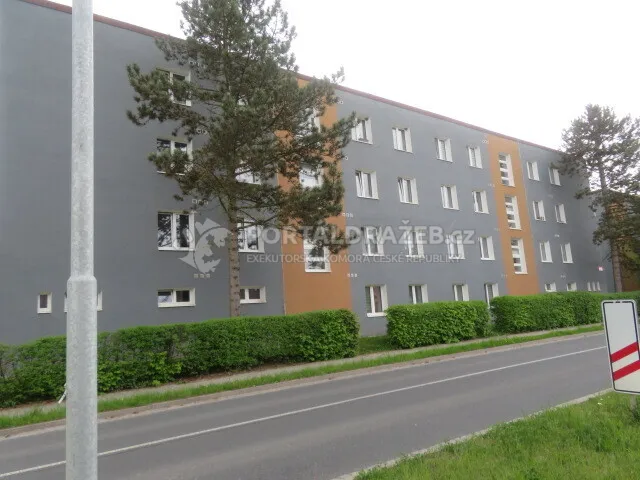 Bytová jednotka č. 408/2 v Horní Bříze, včetně spoluvlastnického podílu na pozemku