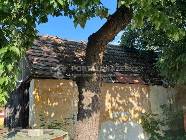 Rodinný dům č.p. 33, k.ú. Horní Slověnice, obec Lišov
