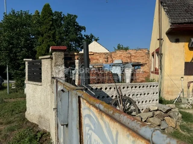 Rodinný dům č.p. 33, k.ú. Horní Slověnice, obec Lišov