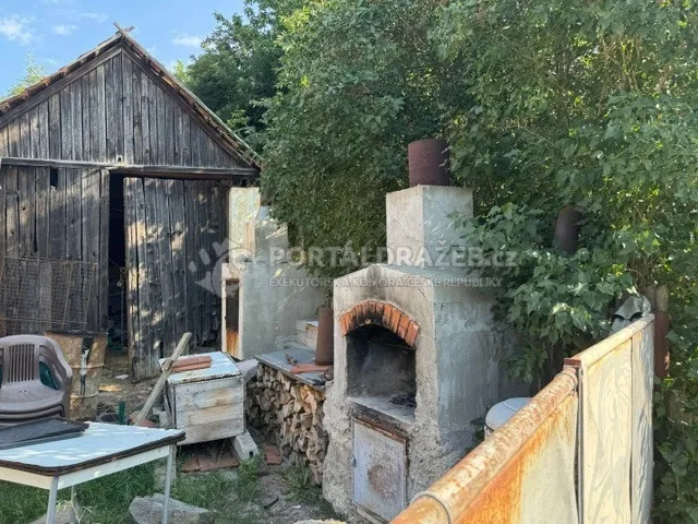 Rodinný dům č.p. 33, k.ú. Horní Slověnice, obec Lišov