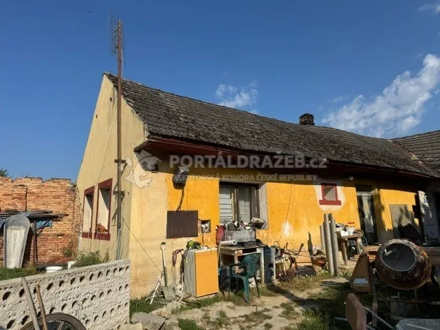 Rodinný dům č.p. 33, k.ú. Horní Slověnice, obec Lišov