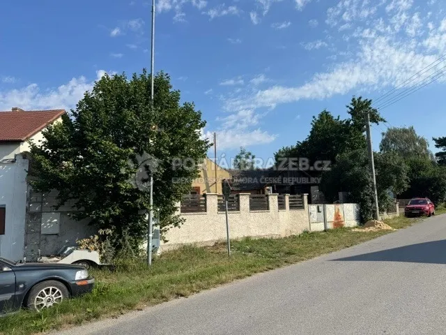 Rodinný dům č.p. 33, k.ú. Horní Slověnice, obec Lišov