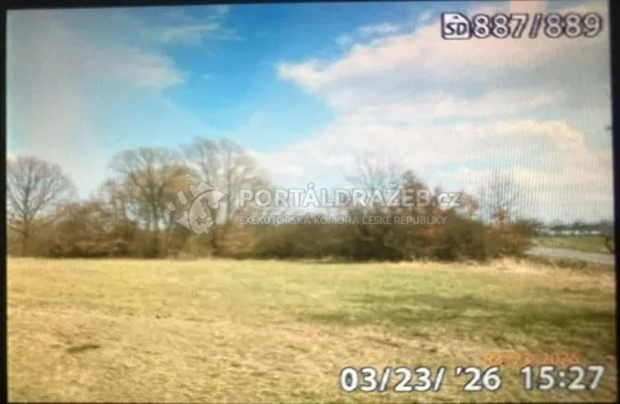 Spoluvlastnický podíl ve výši 1/3 na pozemcích v obci Chlístovice, okres Kutná Hora