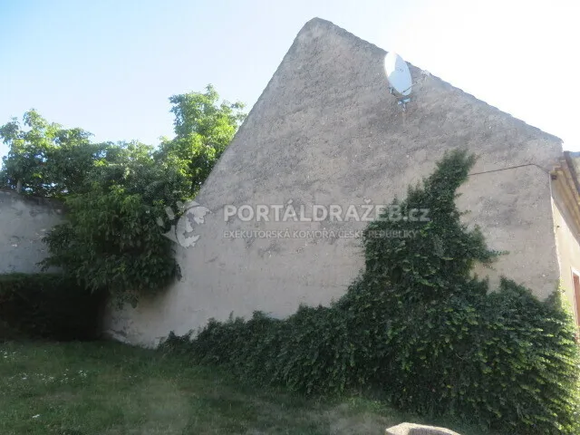 Rodinný dům o velikosti 3768m2, Rakovník, podíl 1/16