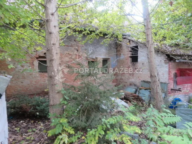 Pozemek v obci Dašice