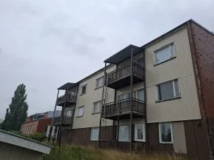 Ulosmitattu kerrostalokiinteistö Miehikkälässä