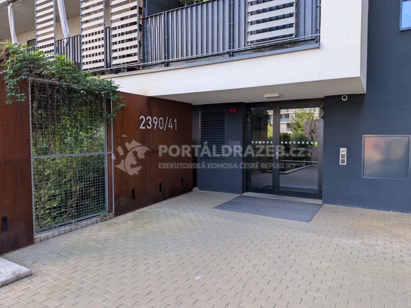 Byt 3+kk s parkovacím stáním - Praha - Modřany