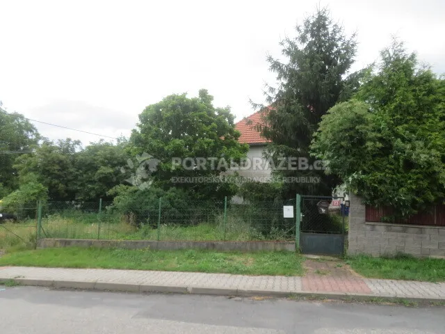 Dražba rodinného domu se zahradou, Vitice
