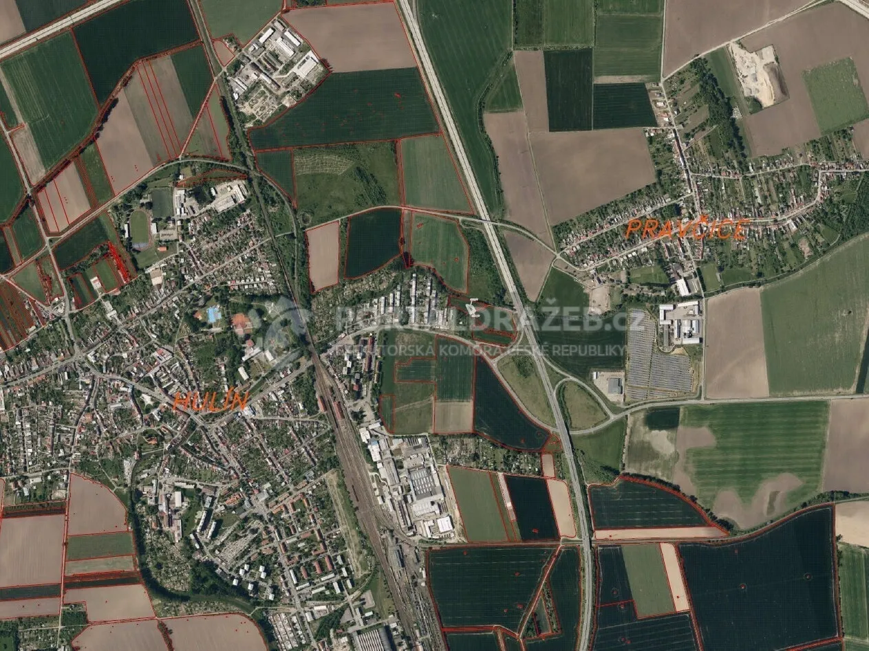 Pozemek o velikosti 508m2, Hulín