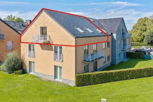 Un appartement 3 chambres avec parking et balcon à Louveigné
