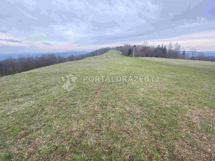 Pozemek o velikosti 14714m2, Vesec pod Kozákovem