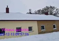 Butas 1/2 dalis 2 kamb., 32,32 kv. m Trakų r. sav. Lentvario m. Trikampio g. 4-3 Ūkinis pastatas 1/4 dalis, 25,56 kv. m Žemės sklypas 603/6007 dalis, 60,07 a. (0,6 ha.) Trakų r. sav. Lentvario m. Trikampio g. 4