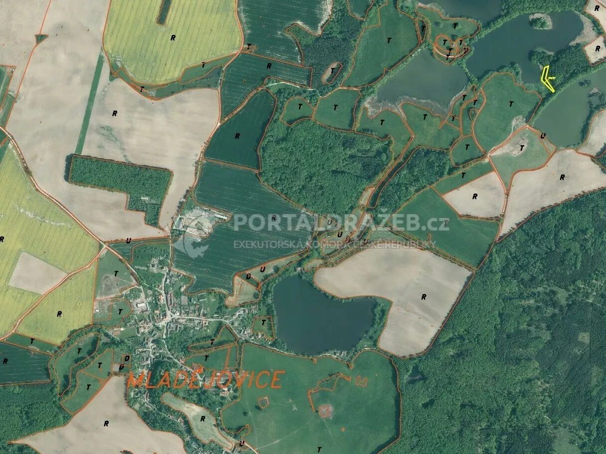 Pozemek o velikosti 1639m2, Mladějovice