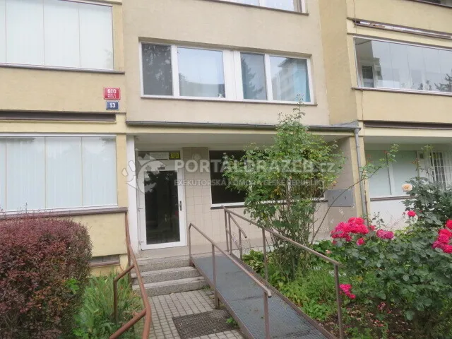 Dražba spoluvlastnického podílu na bytu ve výši id. ½, Praha