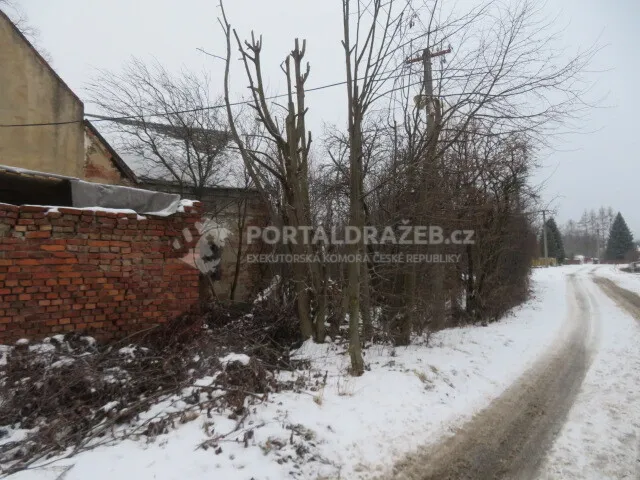 Dražba podílu id. 1/4 na RD se zahradou v obci Jindřichov, okres Bruntál
