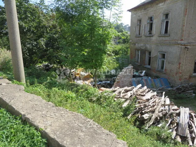 Samostatně stojící bytový dům č.p. 226, Krásná Lípa