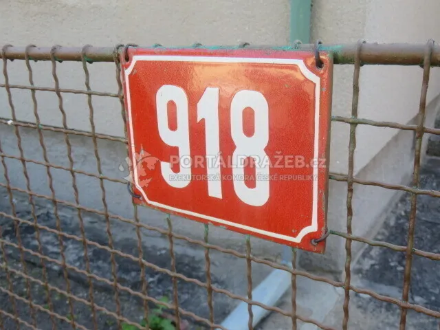 Dražba spoluvlastnického podílu ve výši 1/3 na rodinném domě se zahradou v obci Nové Strašecí, okr. Rakovník