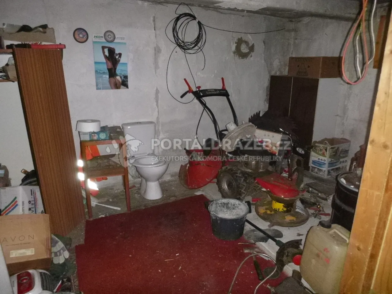 Rodinný dům a pozemek s neevidovaným objektem v obci Vsetín, okres Vsetín