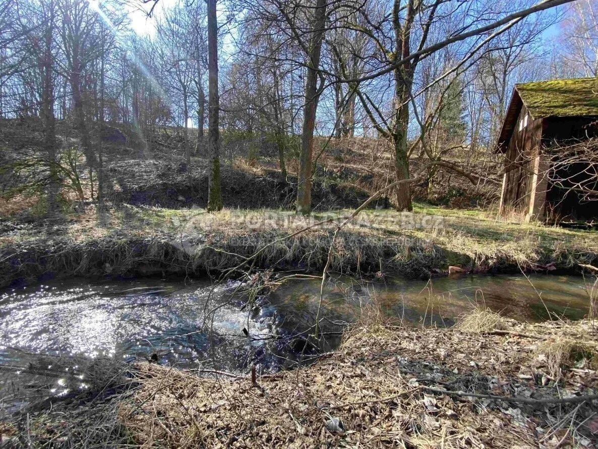 Stavební pozemek o velikosti 2052m2, Dolní Vernéřovice