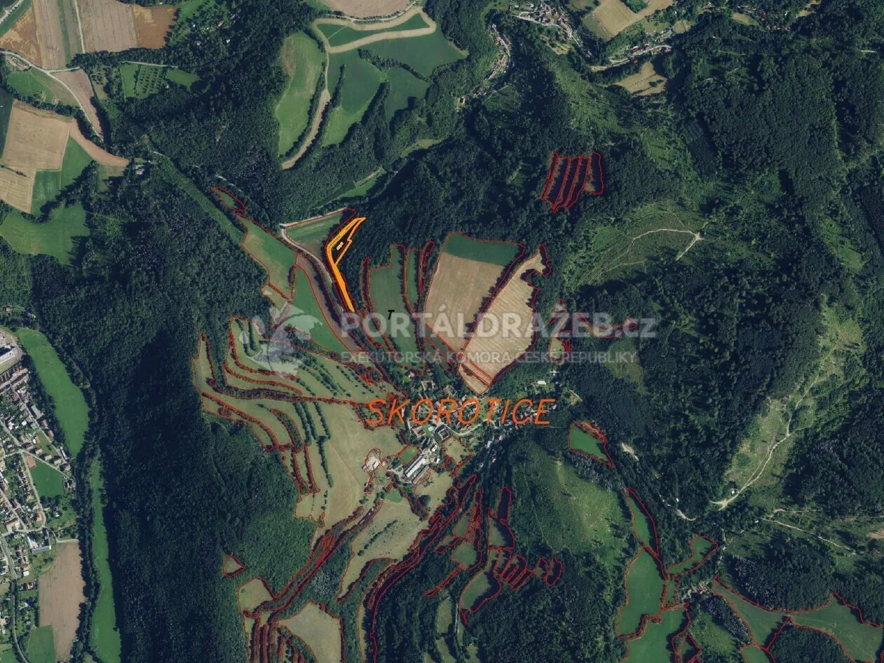 Pozemek o velikosti 6028m2, Skorotice