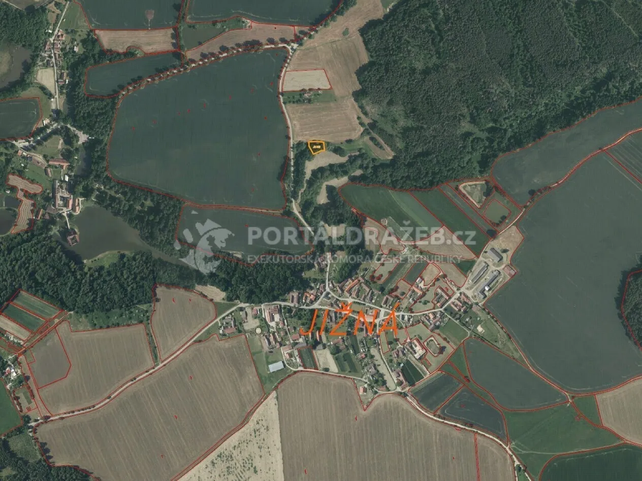 Pozemek o velikosti 1175m2, Jižná