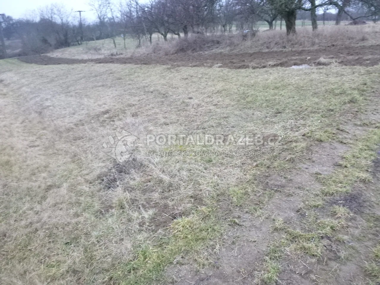 Podíl na pozemcích v k.ú. Žeravice u Kyjova a k.ú. Syrovín, okr. Hodonín