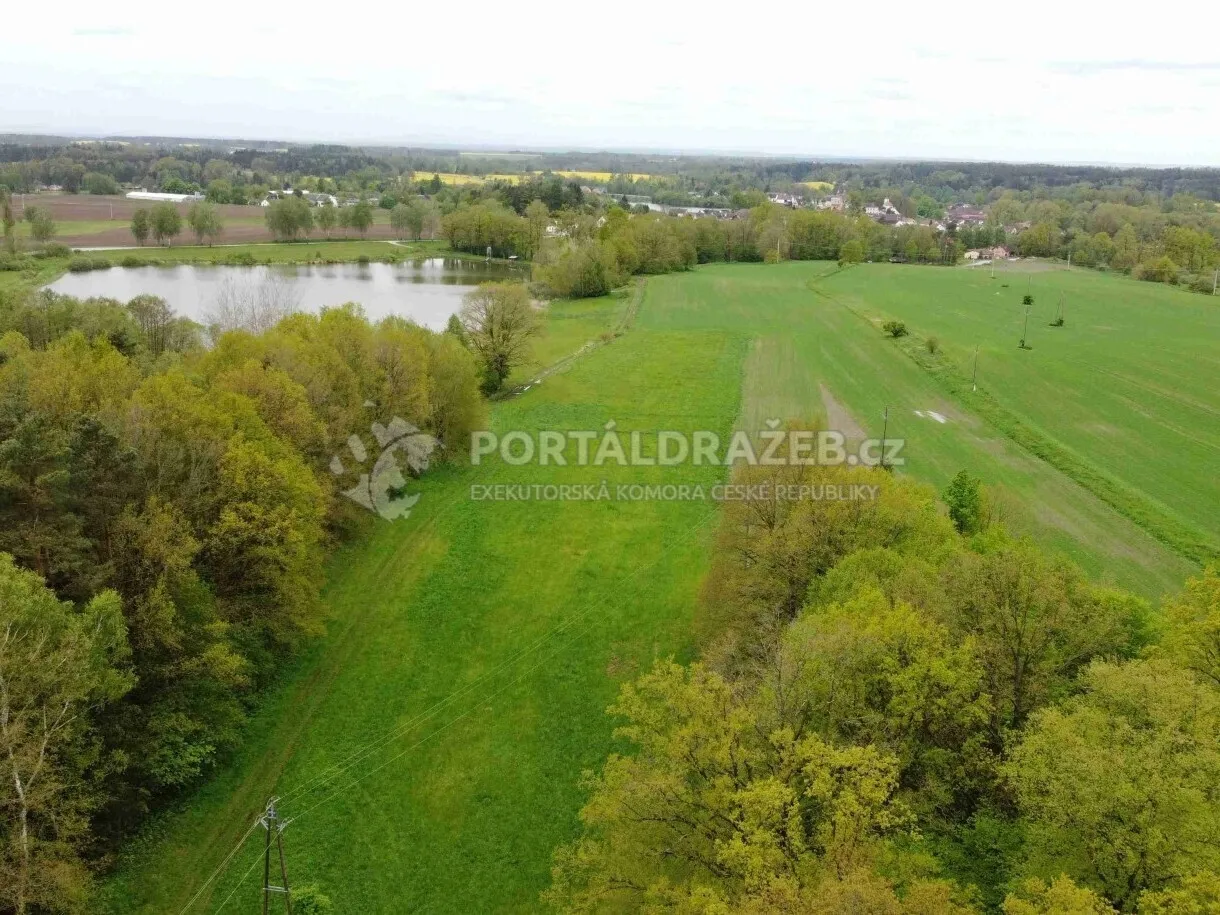Pozemek o velikosti 718m2, Lásenice