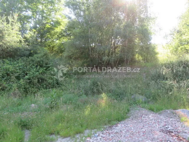 Dražba spoluvlastnického podílu ve výši 1/9 na pozemcích v obci Nové Strašecí, okr. Rakovník