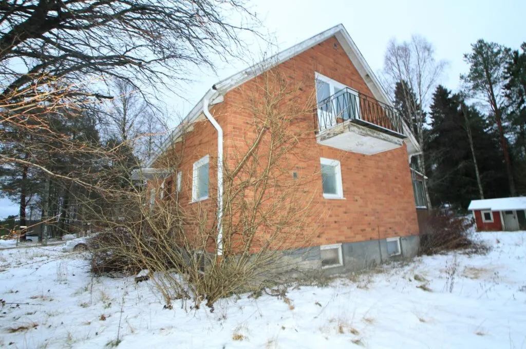 Husum, Sandviksvägen 22, Husum