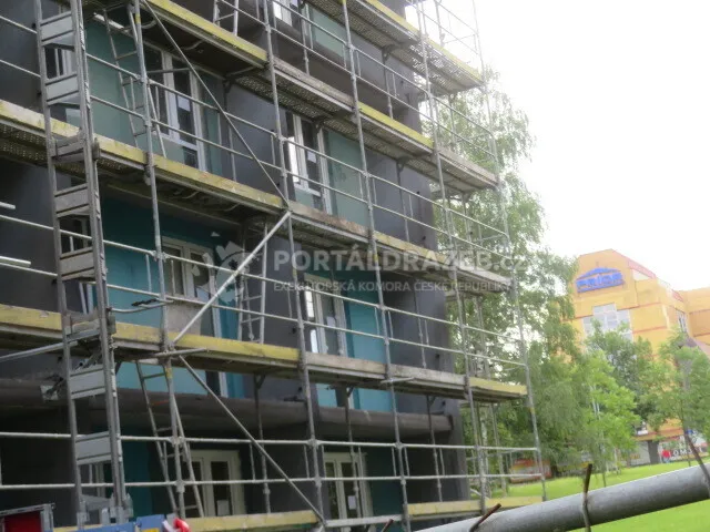 Byt 4 + 1 v Třinci, Lidická 529, užitná plocha 78 m2 (+ lodžie 14 m2 a sklepní kóje 2,9 m2), s podílem na nebytovém prostoru
