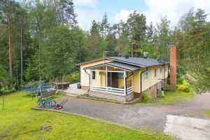 Paritalohuoneiston osakkeet (3H + K) Åminneforsissa