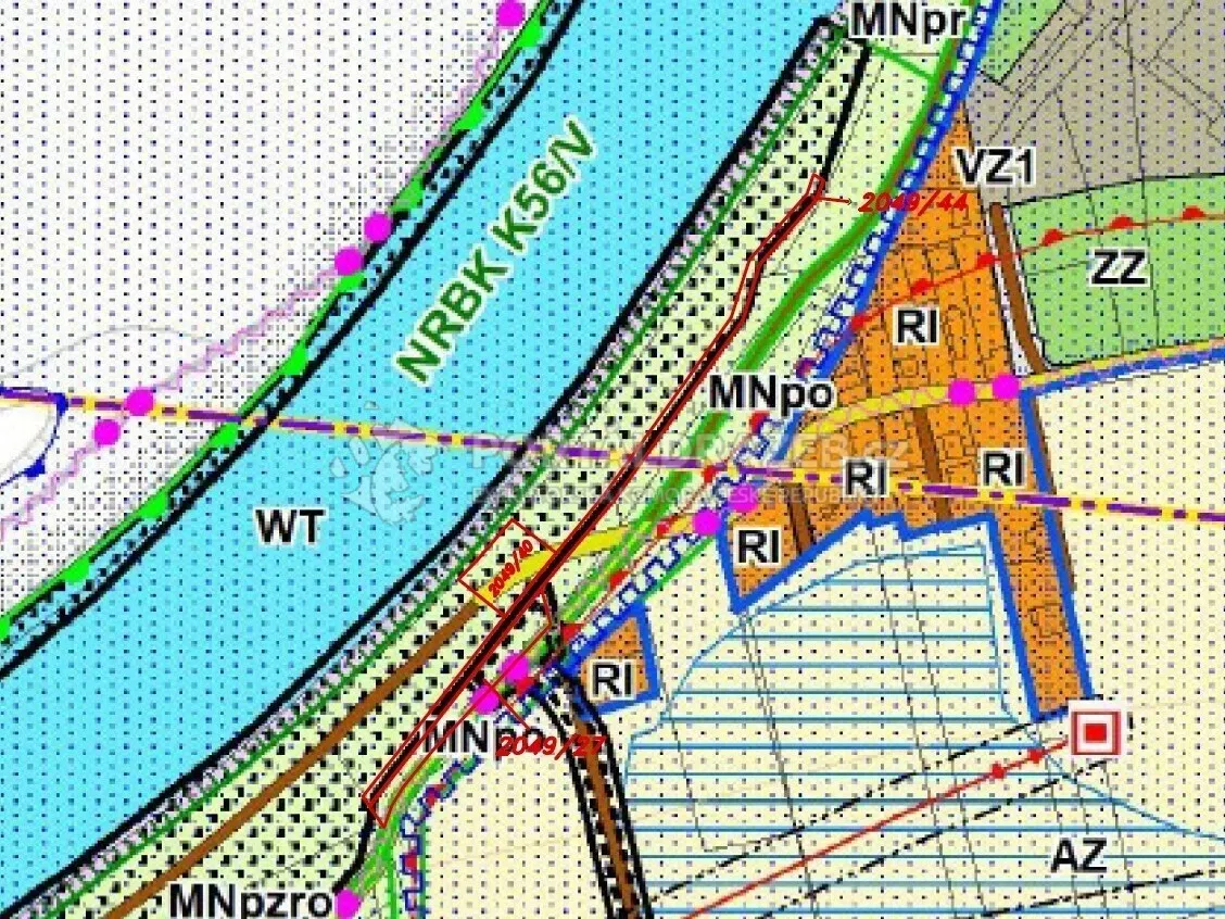 Pozemek o velikosti 601m2, Všenory