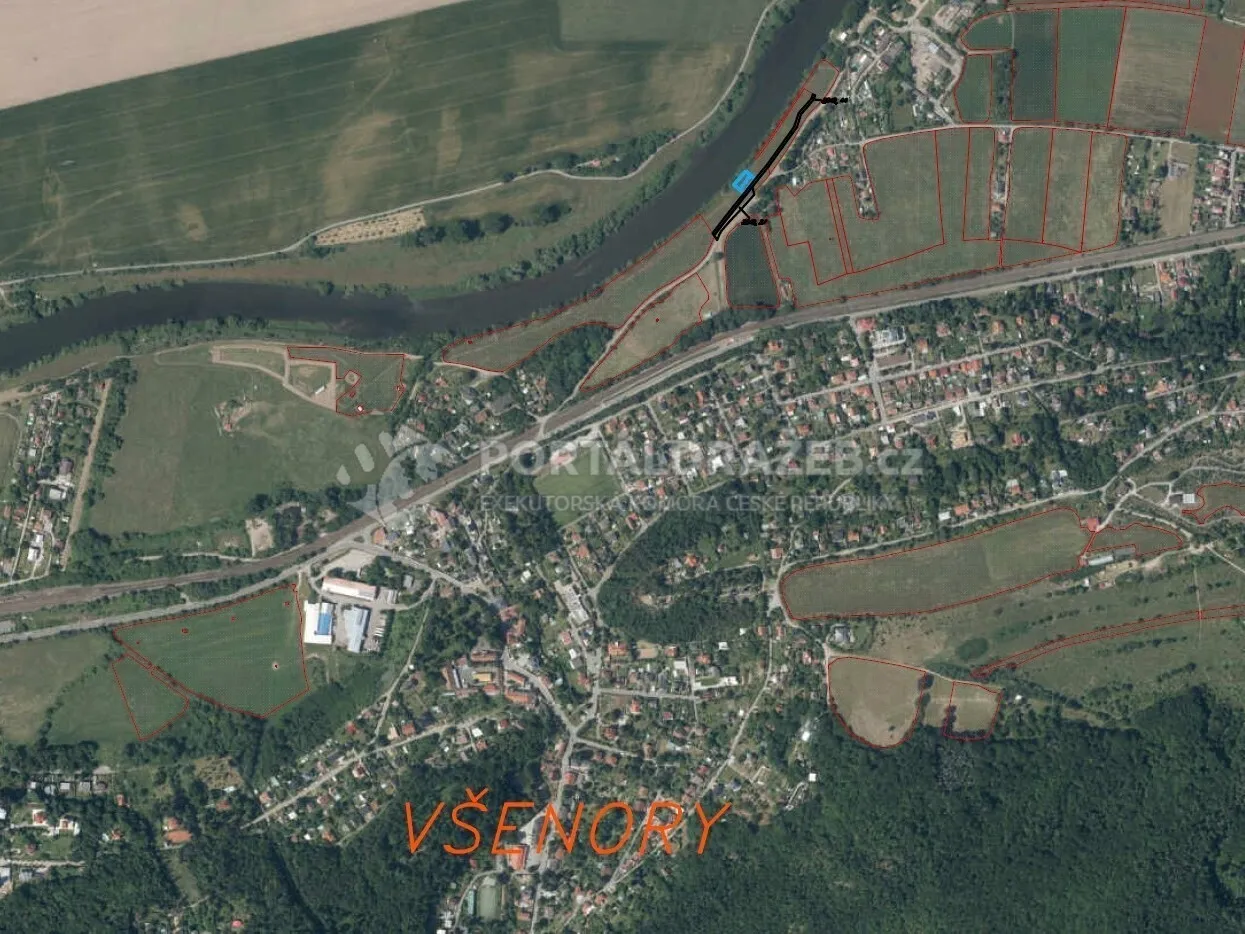 Pozemek o velikosti 601m2, Všenory