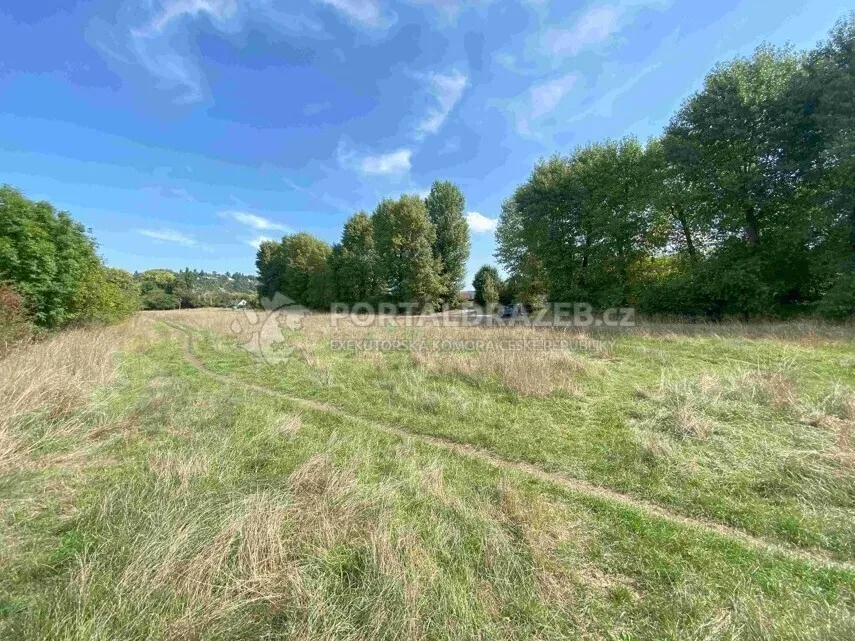 Pozemek o velikosti 601m2, Všenory