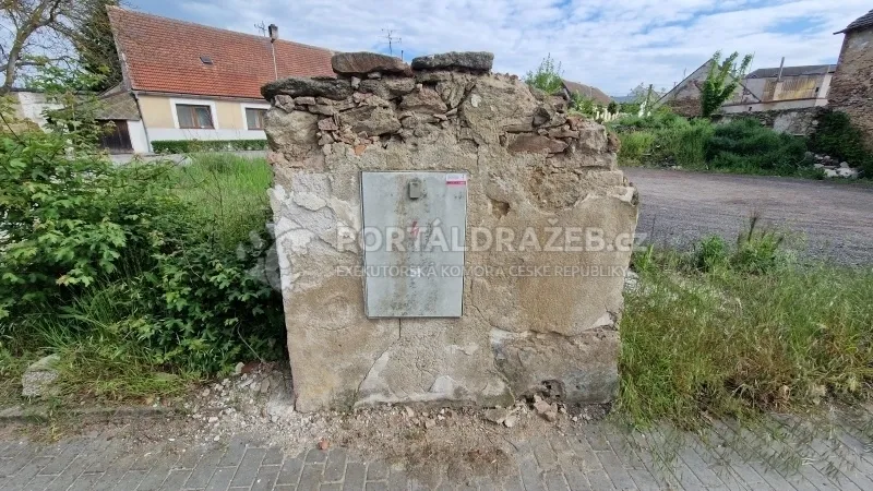 stavební pozemek v obci Jaroměřice nad Rokytnou, okres Třebíč