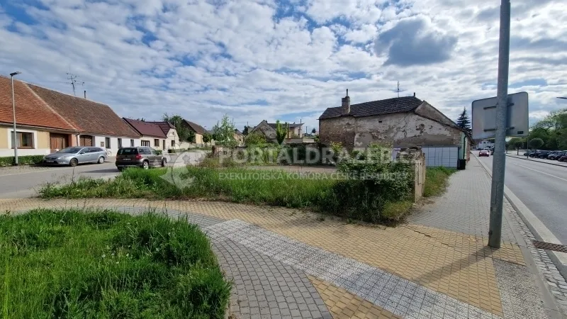 stavební pozemek v obci Jaroměřice nad Rokytnou, okres Třebíč